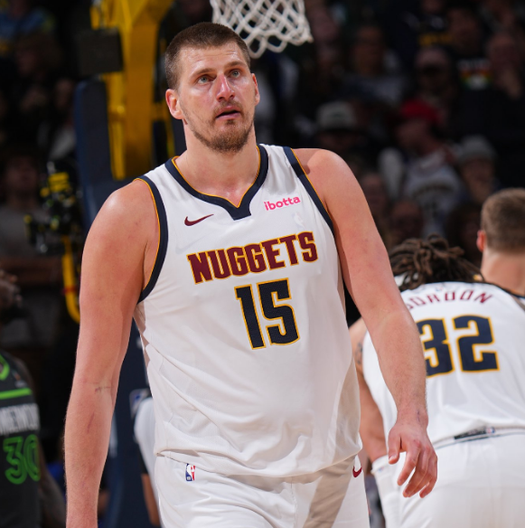 中国足球的 中国足球的